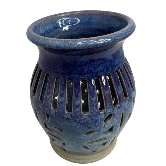 Vintage Walt Glass Art Pottery Pierced Luminary Candle Holder Signed 1989 - Picture 3 of 6